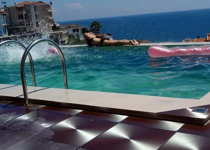 Apartments Monte