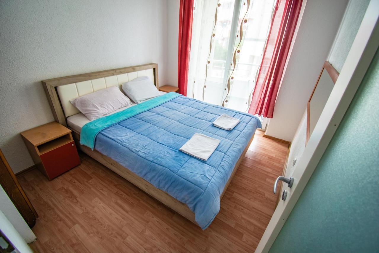 Monte Apartment *