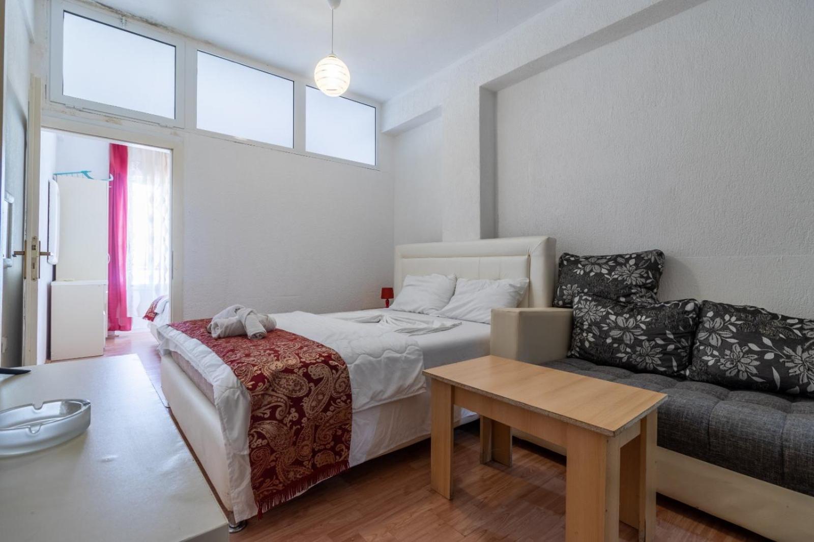 Monte Apartment