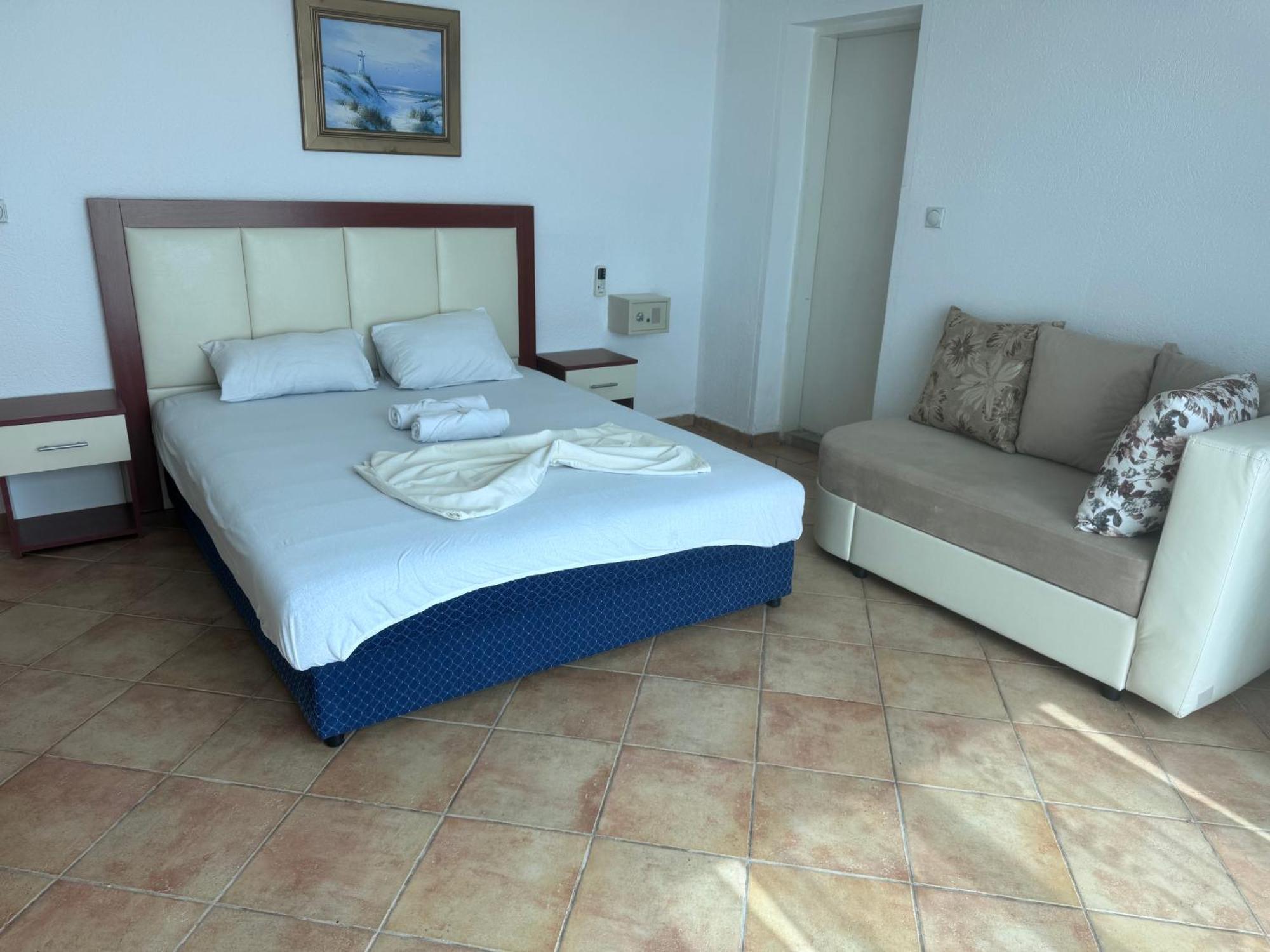 Monte Apartment *
